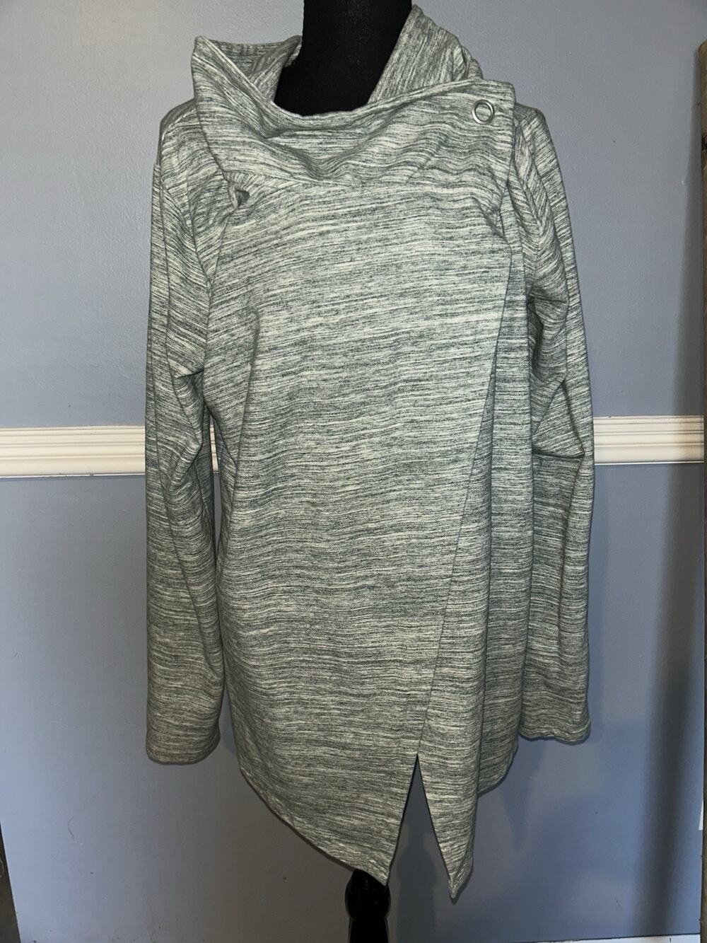 2 Danskin Women's Wrap Around Tops Long Sleeve XXL size 2X lot